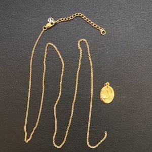 Mejuri gold vermeil moon necklace broken